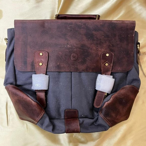 Aaron Leather Goods Handbags - NWT Aaron Leather Goods 1pc bag